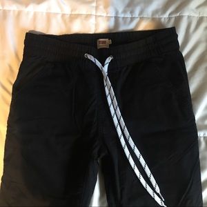 LEVI’S JET SET TAPERED JOGGER PANTS